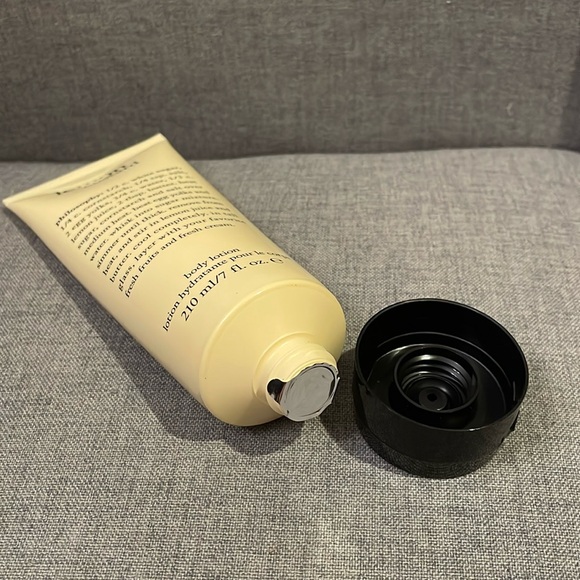 NEW Philosophy 7 oz Lemon Custard body lotion - Picture 5 of 5